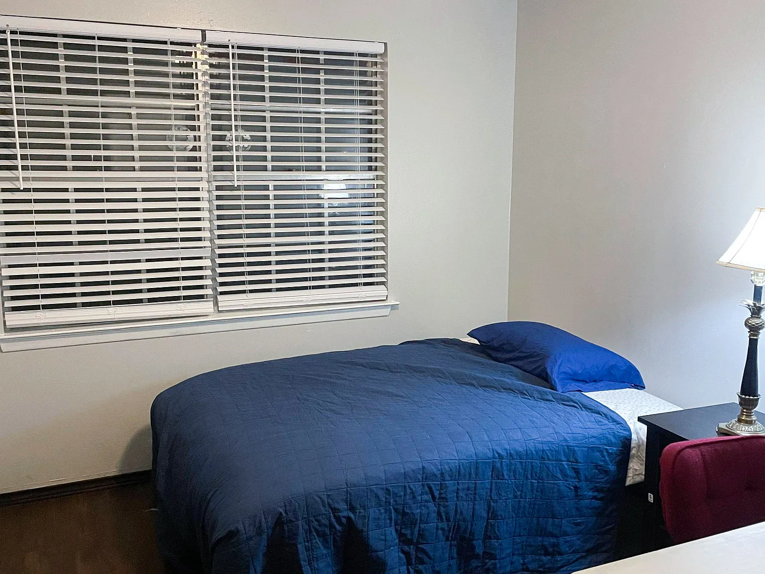 4 bed, 1.5 bath, 1600 sqft, $797 — Photo 2