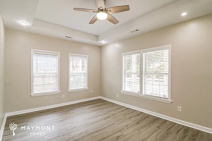 1449 Beatie Ave SW — Photo 4