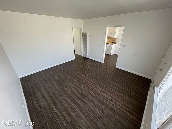 2nd image of 4098 W El Segundo Blvd #C