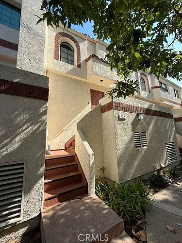 2931 Plaza Del Amo Photo 1