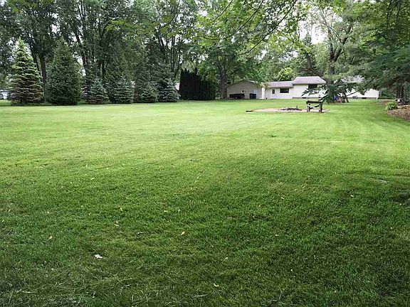 4th image of W6534 Lilac Ln