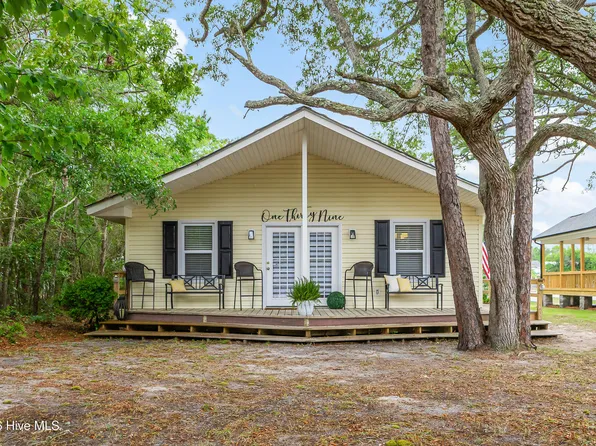 139 NE 39th Street, Oak Island, NC 28465