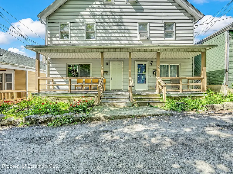 514 Stipp Ct — Photo 1