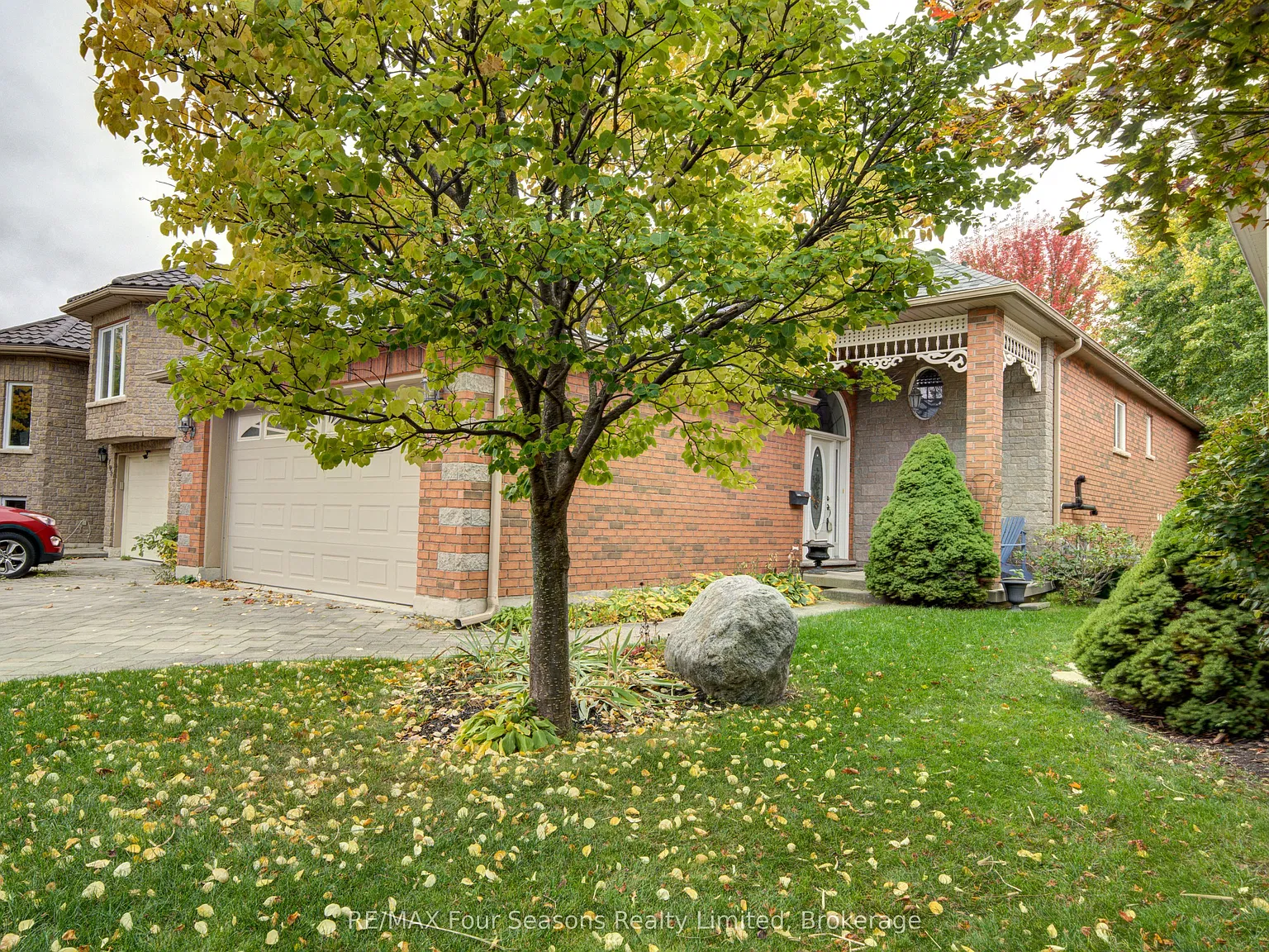 2 bed, $2,700 — Photo 2