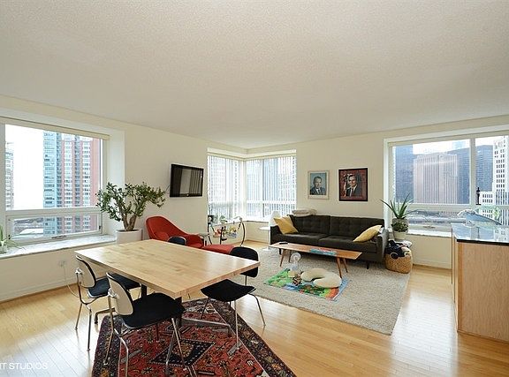 2nd image of 512 N McClurg Ct APT 1207