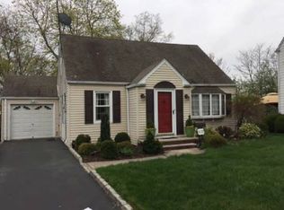 115 Roosevelt Blvd, EDISON, NJ 08837