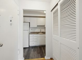 Andorra Point, Philadelphia, PA 19128