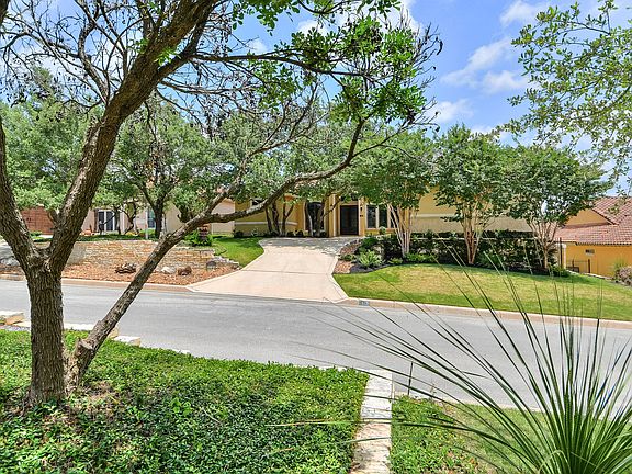 4th image of 115 Lantana Way