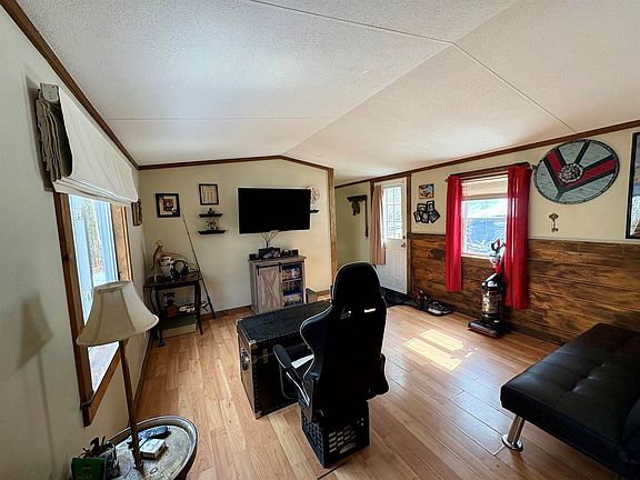 3rd image of 36 Springfield Rd