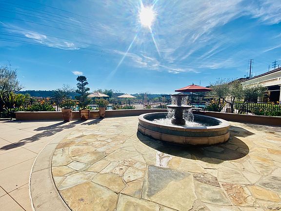 3rd image of 2720 Bellezza Dr