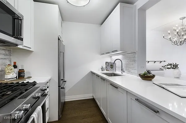 Sold by Corcoran | media 6