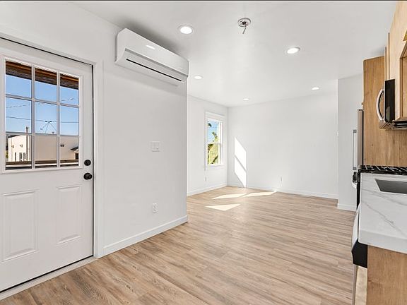 4th image of 3814 Villa Ter