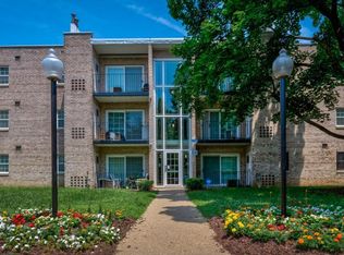 158 Xenia St SE #301, Washington, DC 20032