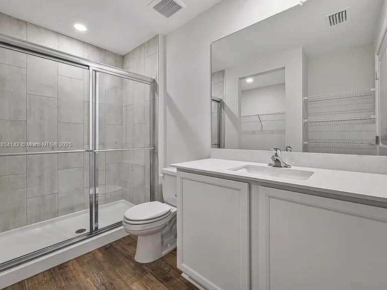 861 Winwood Cir — Photo 6