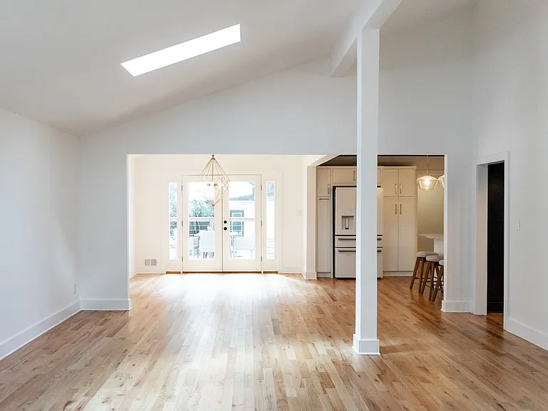 1 Woodbridge Way — Photo 6