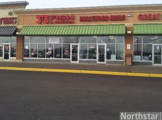 7615 W Broadway Ave, Brooklyn Park, MN 55428