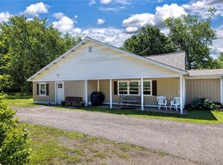 10315 Station Rd, North East, PA 16428