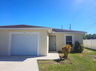 5 NE 16th Pl, Cape Coral, FL 33909