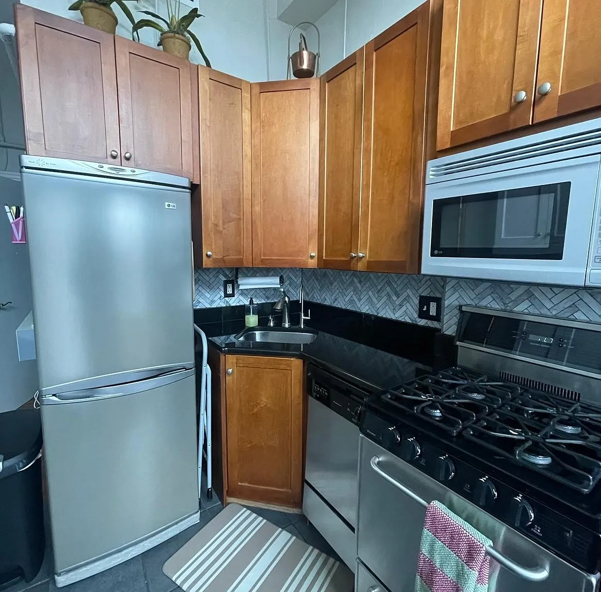 101 N Carolina Ave SE — Photo 4