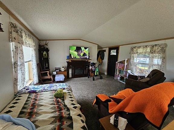 5th image of 4628 Bailey St