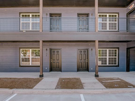 Front of the building with great walk ways and balconies