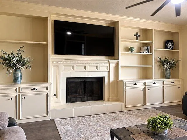 4 bed, 2.5 bath, 2704 sqft, $3,550 — Photo 4