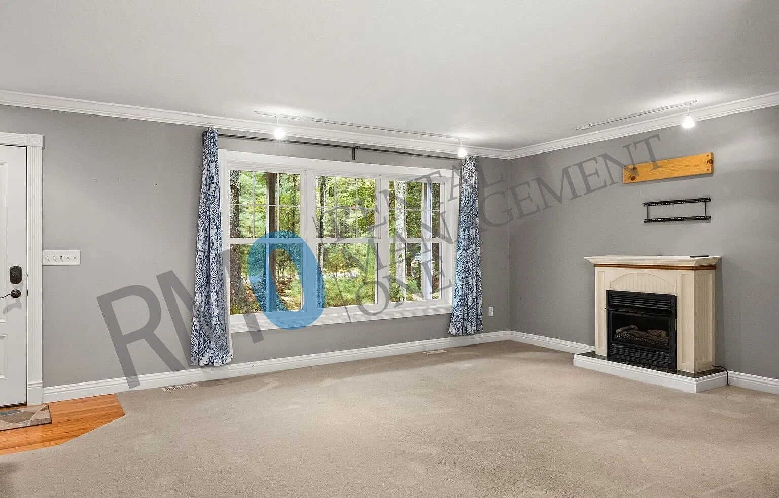 Spacious 3-Bedroom, 2-Bath, Pet-Friendly, Near River & Boat Access — Photo 4