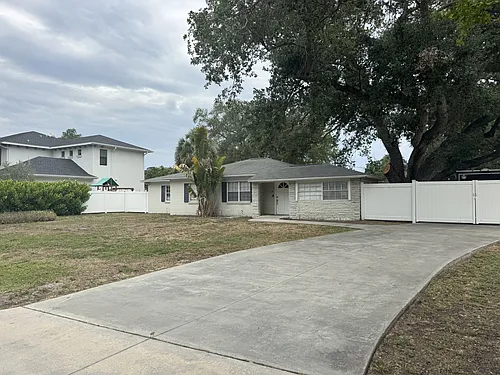 3901 W San Nicholas St Photo 1