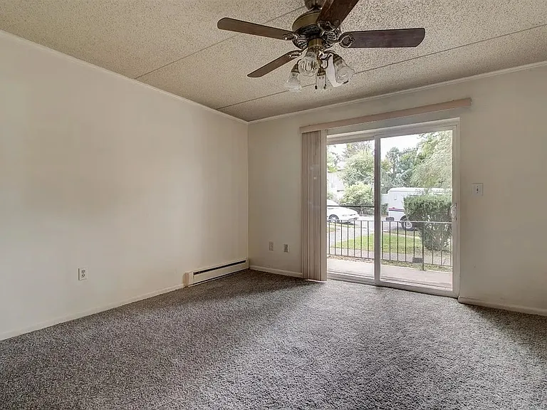 426 Keystone Ave #2 — Photo 5
