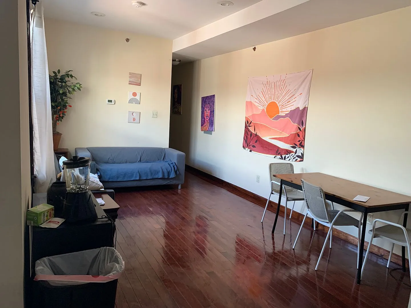 1824 W Diamond St — Photo 3