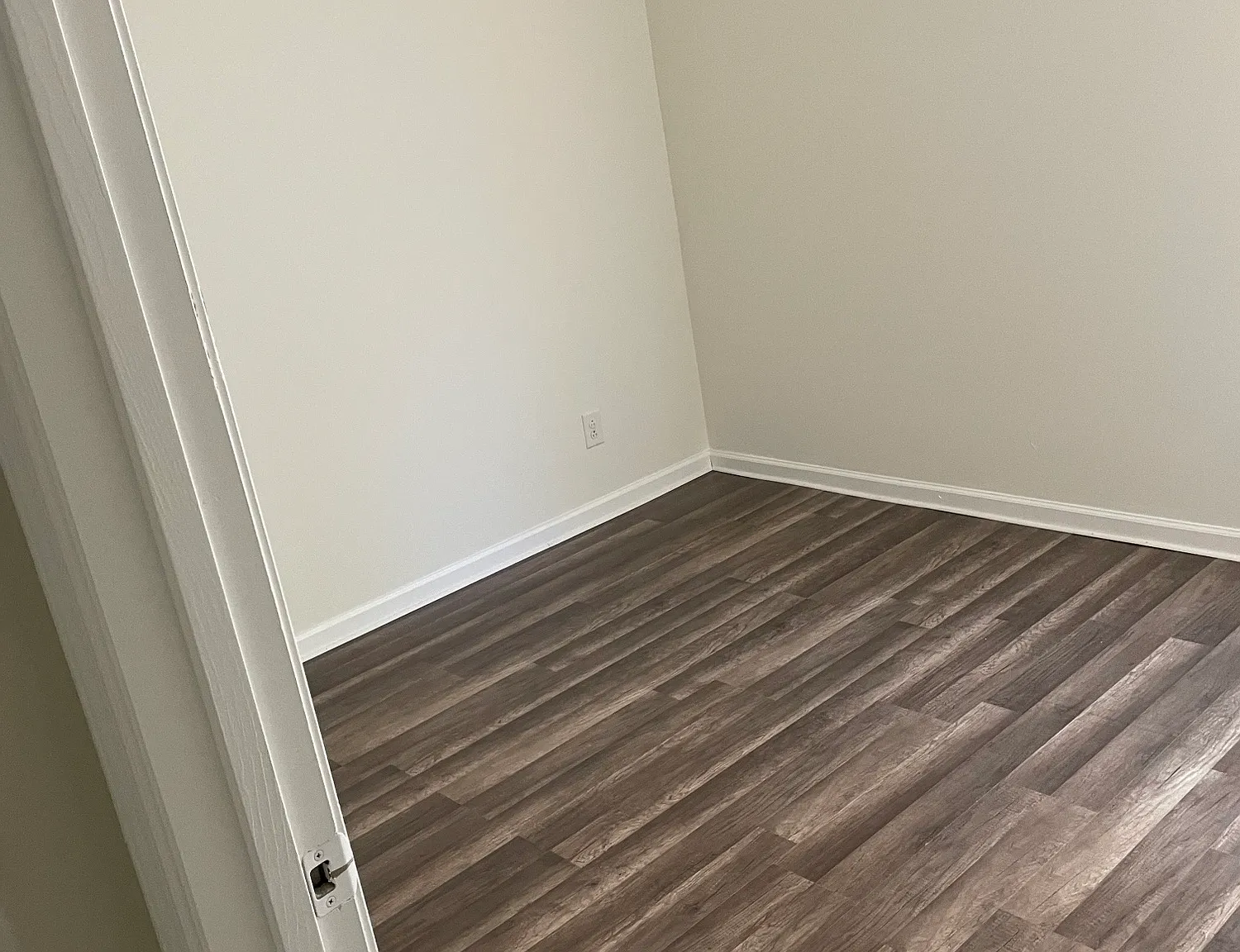 2024 Blue Iris Dr — Photo 2
