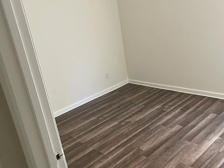 2024 Blue Iris Dr — Photo 2