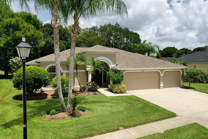 1st image of 16507 Turnbury Oak Dr