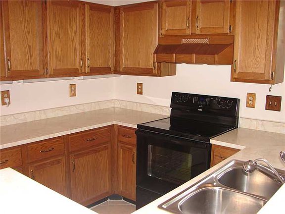 4th image of 5361 Chipwood Ln