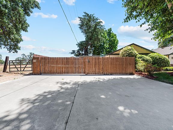 5th image of 14849 Kaneohe Ave