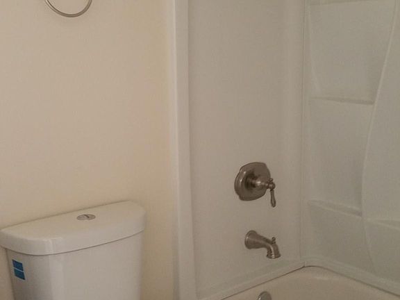 3rd image of 6531 5th Ave NE #B