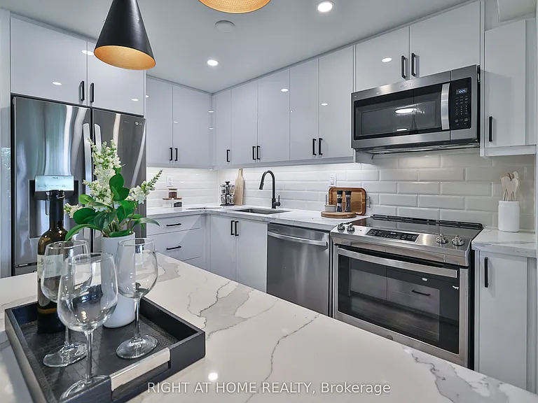 1338 York Mills Rd #309 — Photo 17