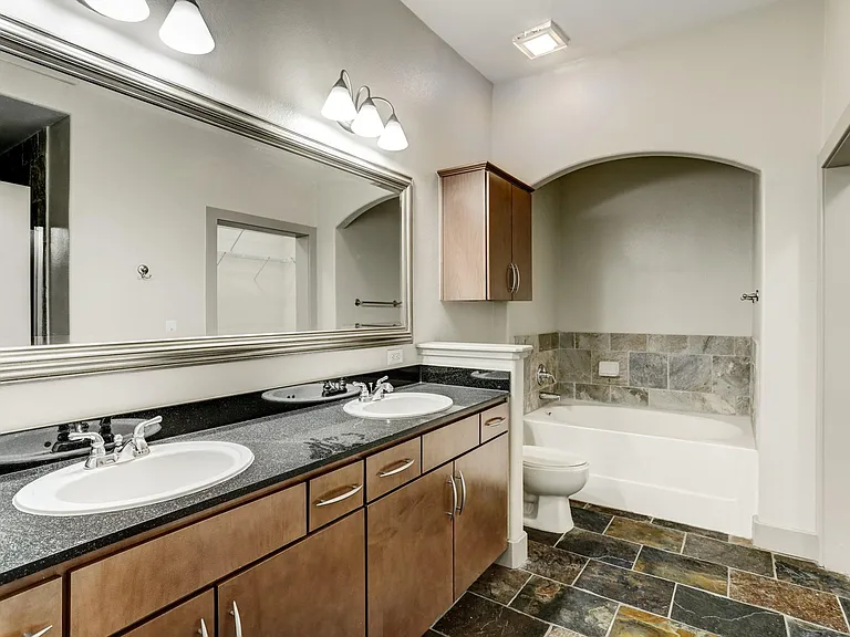 1901 Post Oak Blvd #2602 — Photo 30