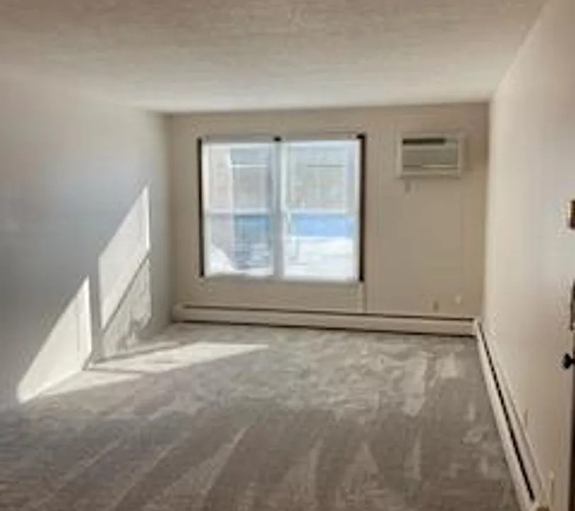 107 7th St N - Mora Apartments