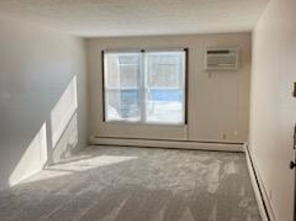 107 7th St N #2