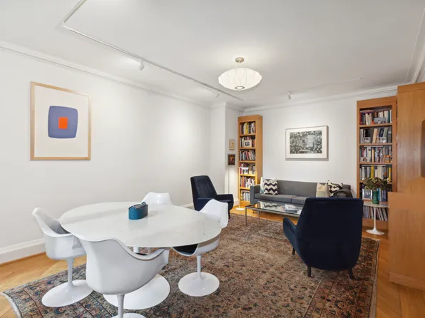1220 Park Avenue 2C image 3 of 9