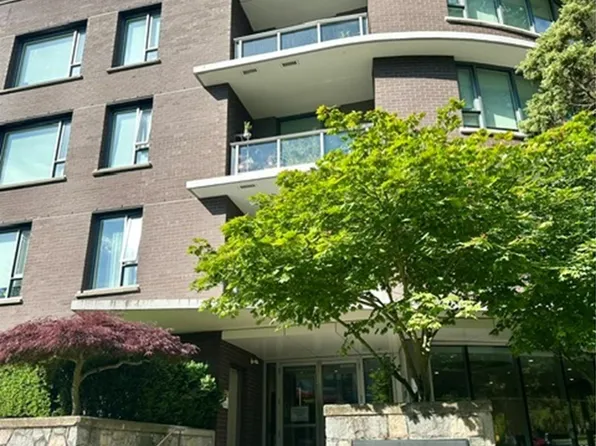 505 W 30th Ave #507, Vancouver, BC V5Z 0G4