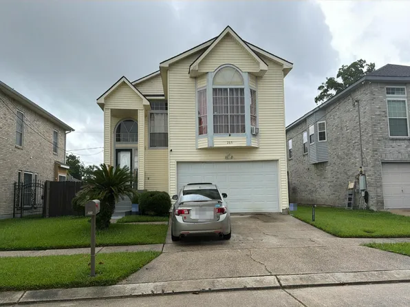 265 Southwood Dr, Gretna, LA 70056