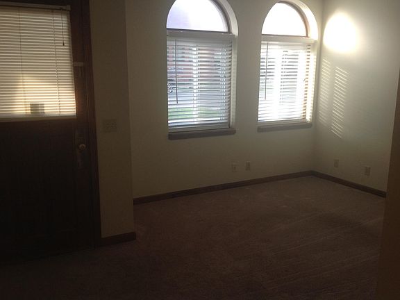 Frontroom - Picture 1