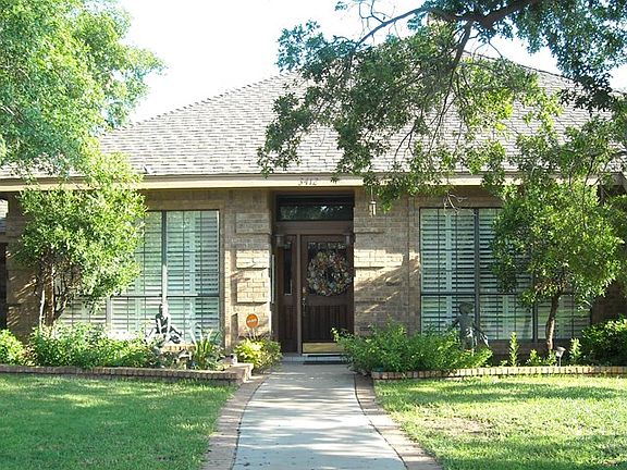3rd image of 3412 Meadowridge Ln