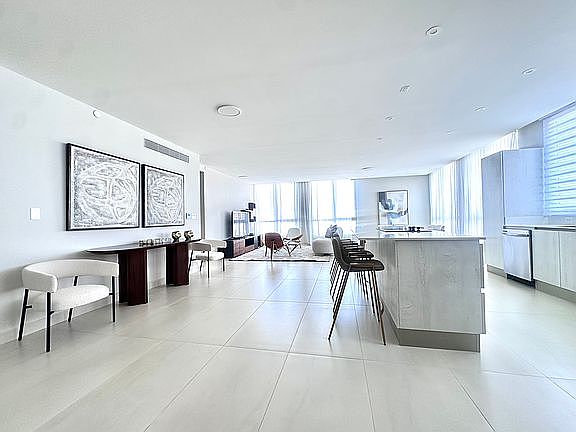 1st image of 14 Delcasse St #8