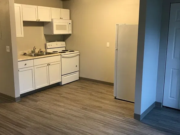 10 19th Ave SW, 10 19th Ave SE #7, Minot, ND 58701
