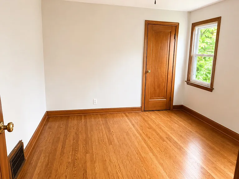 3708 N 42nd St #1 — Photo 3