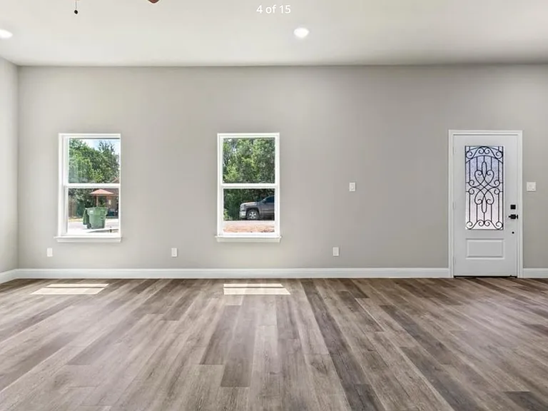 928 Colorado River Dr — Photo 3