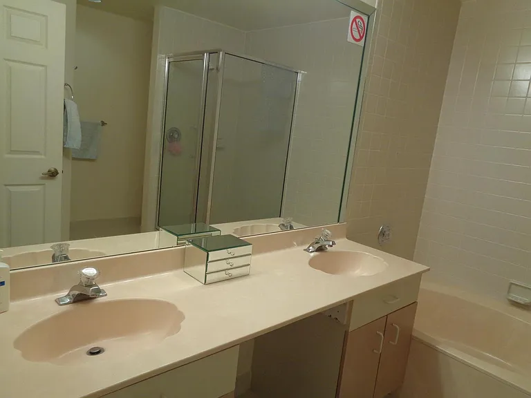 7657 Lexington Club Blvd — Photo 18